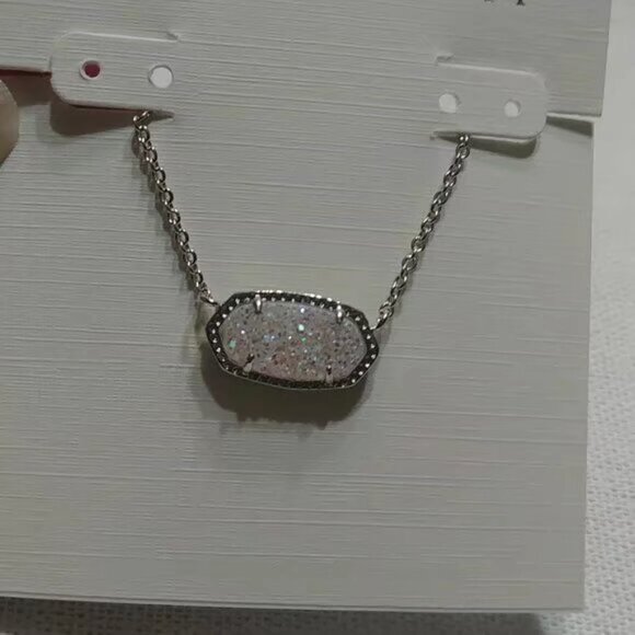 Kendra Scott necklace - Picture 2 of 5